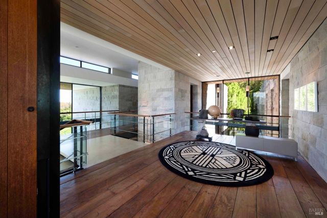 7596 Sonoma Mountain Rd, Glen Ellen, CA 95442