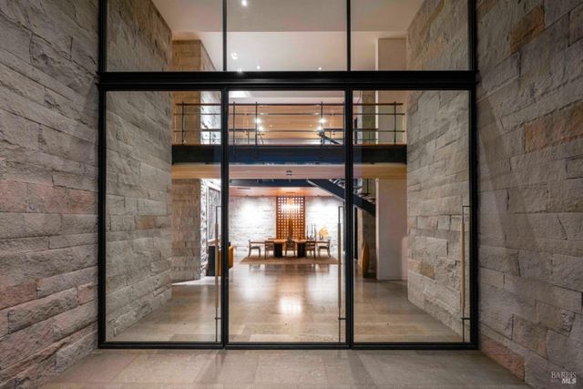 7596 Sonoma Mountain Rd, Glen Ellen, CA 95442