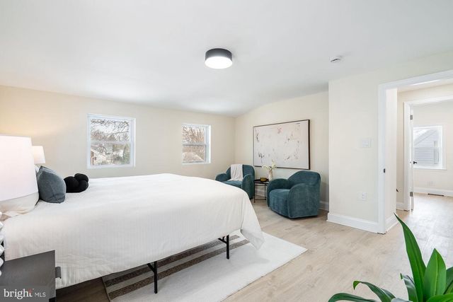 1404 N POWHATAN ST, Arlington, VA 22205