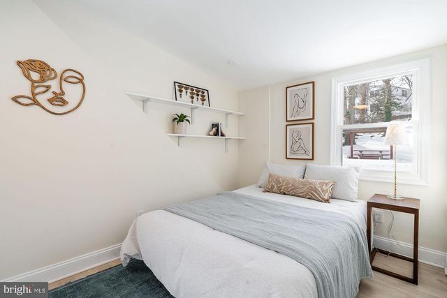 1404 N POWHATAN ST, Arlington, VA 22205