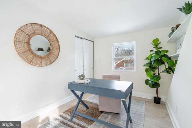 1404 N POWHATAN ST, Arlington, VA 22205