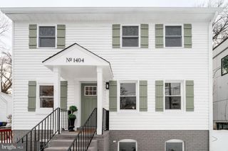 1404 N POWHATAN ST, Arlington, VA 22205