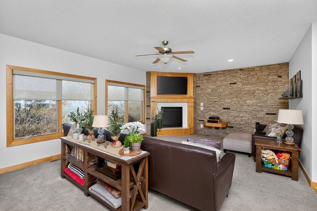 904 NW Boulder Point Place, Ankeny, IA 50023