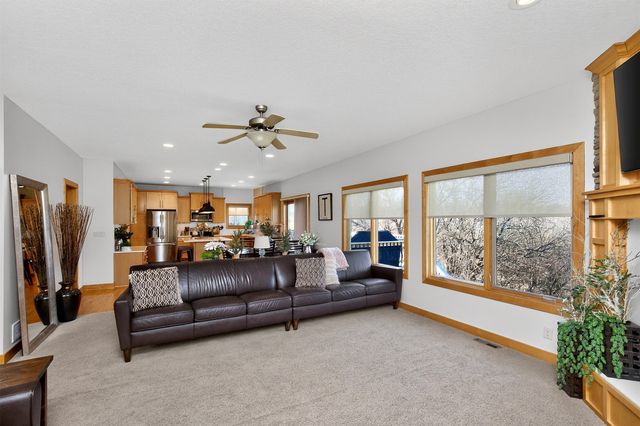 904 NW Boulder Point Place, Ankeny, IA 50023