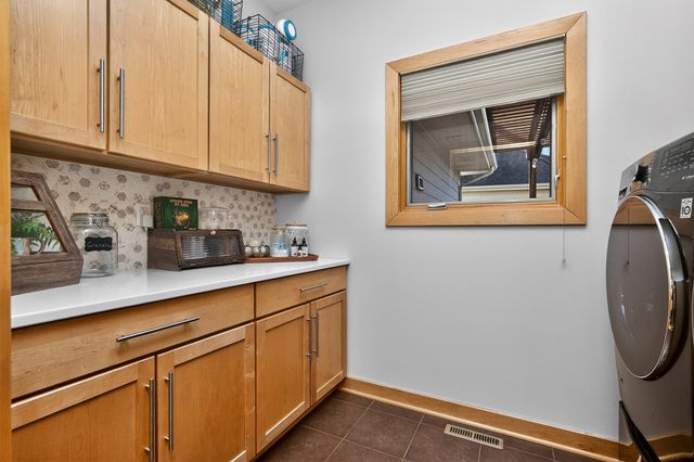 904 NW Boulder Point Place, Ankeny, IA 50023