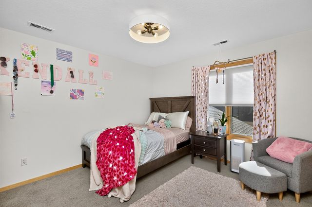 904 NW Boulder Point Place, Ankeny, IA 50023