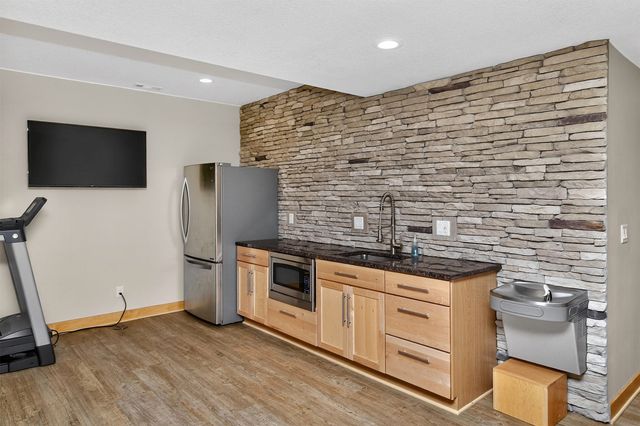 904 NW Boulder Point Place, Ankeny, IA 50023