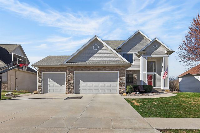 904 NW Boulder Point Place, Ankeny, IA 50023