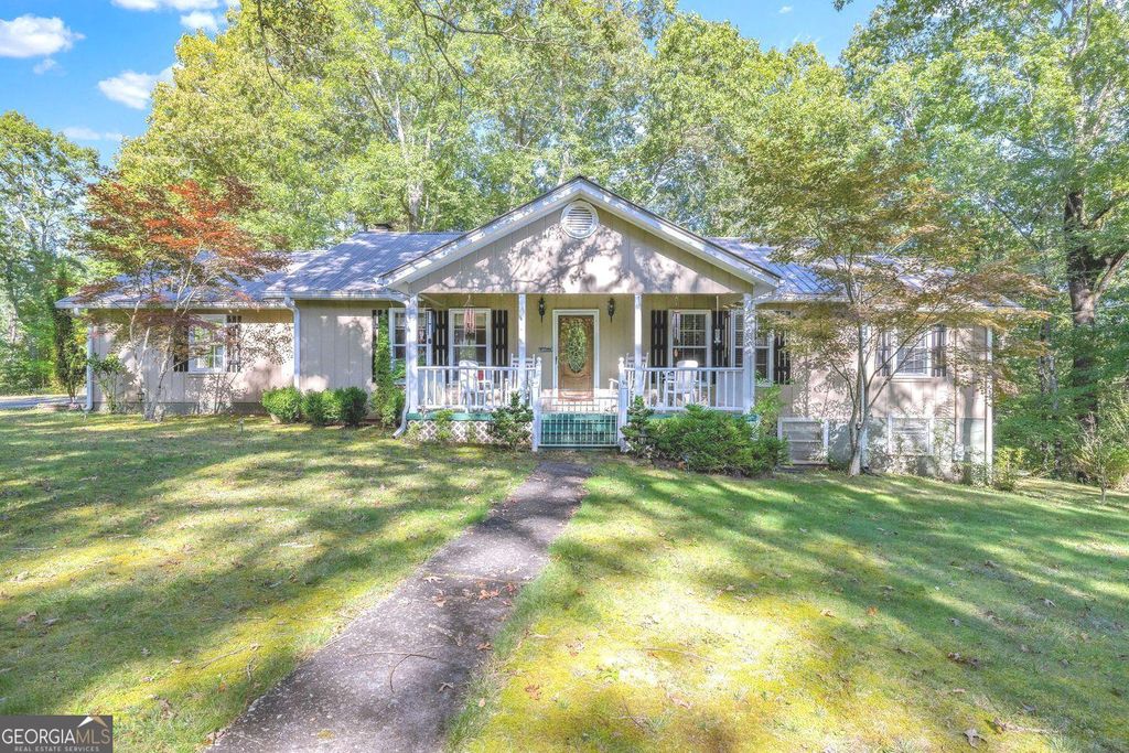 595 Mauldin Road, Sautee Nacoochee, GA 30571