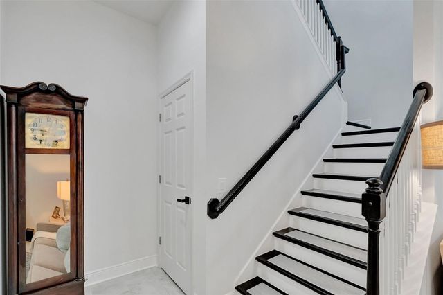 4892 BEACH BOULEVARD, Orlando, FL 32803