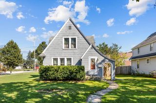 203 S WALNUT STREET, Kimberly, WI 54136