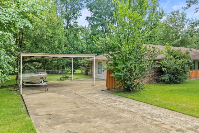 206 Carr Drive, Mt Pleasant, TX 75455