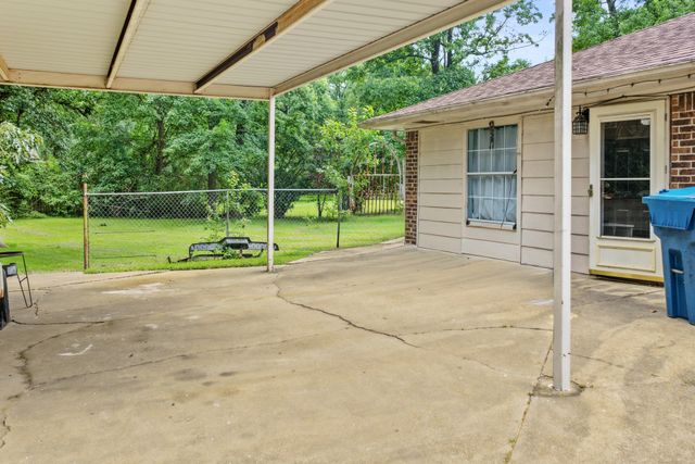 206 Carr Drive, Mt Pleasant, TX 75455