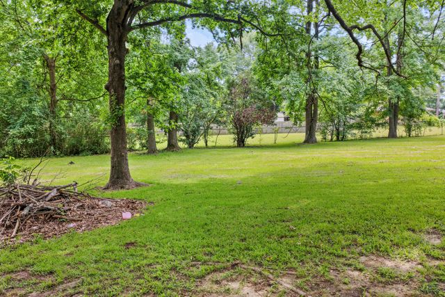 206 Carr Drive, Mt Pleasant, TX 75455