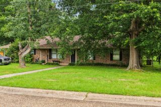 206 Carr Drive, Mt Pleasant, TX 75455