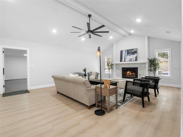 15901 DOVER CLIFFE DRIVE, Lutz, FL 33548