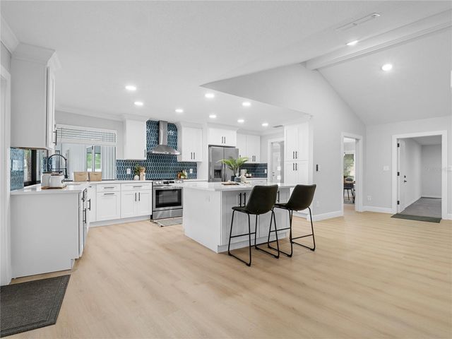 15901 DOVER CLIFFE DRIVE, Lutz, FL 33548