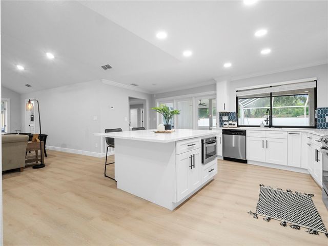 15901 DOVER CLIFFE DRIVE, Lutz, FL 33548