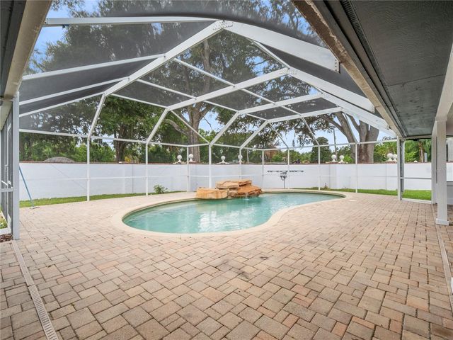 15901 DOVER CLIFFE DRIVE, Lutz, FL 33548