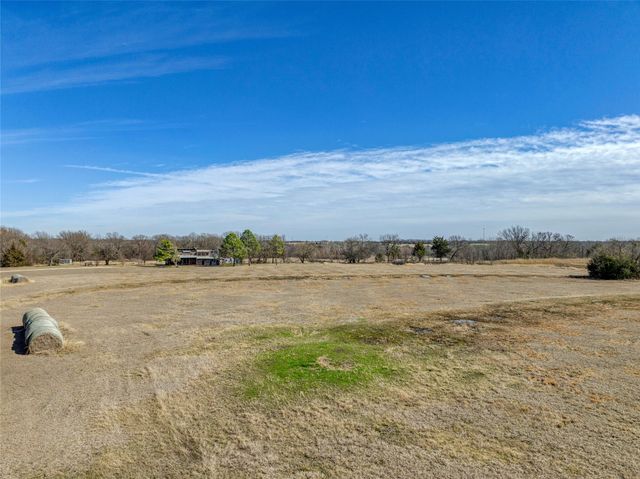 3182 Lovers Leap Lane, Gunter, TX 75058