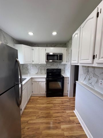 821 S SOLANDRA DRIVE, Orlando, FL 32807