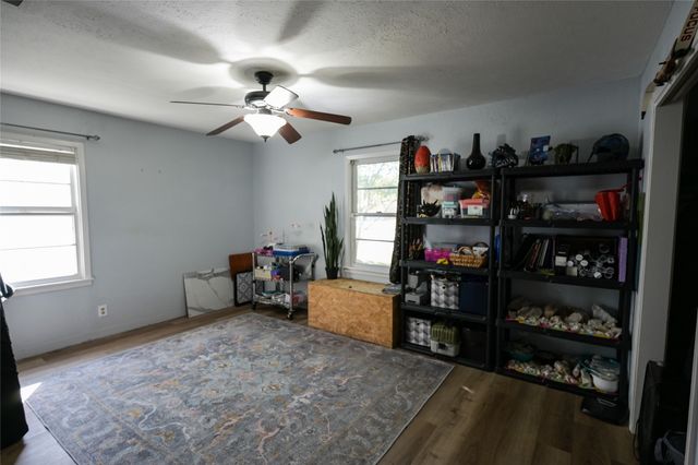 516 Renfro Street, Burleson, TX 76028