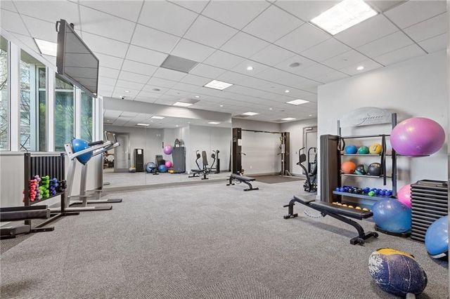 3338 Peachtree Road NE 2405, Atlanta, GA 30326