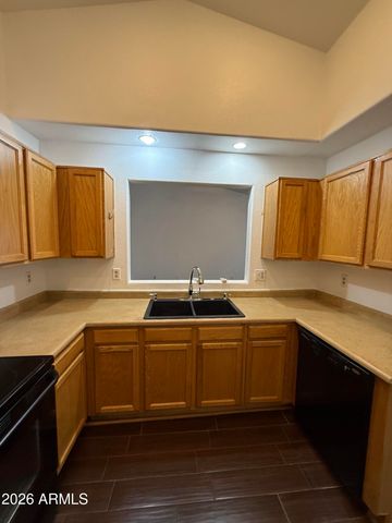 13200 W DESERT Lane, Surprise, AZ 85374