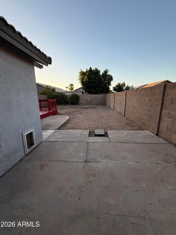 13200 W DESERT Lane, Surprise, AZ 85374