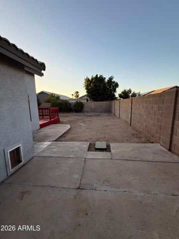 13200 W DESERT Lane, Surprise, AZ 85374