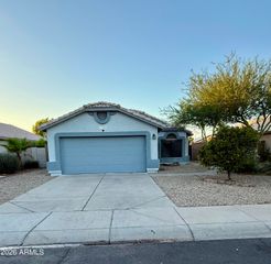 13200 W DESERT Lane, Surprise, AZ 85374