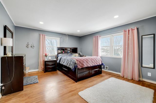 4721 W 124th Street, Savage, MN 55378