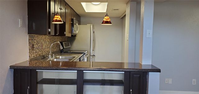 12818 Midway Road 1076, Dallas, TX 75244