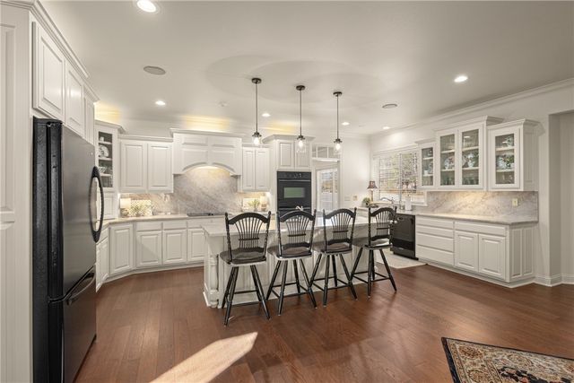 6073 S Pack Lane, Rogers, AR 72758