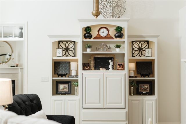 6073 S Pack Lane, Rogers, AR 72758