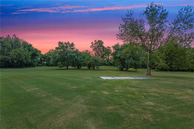 6073 S Pack Lane, Rogers, AR 72758