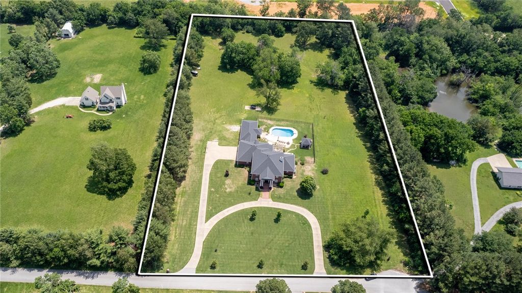 6073 S Pack Lane, Rogers, AR 72758