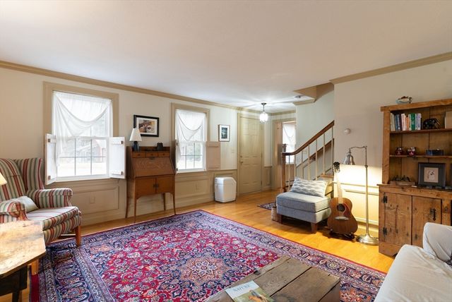 110 Dennison Hill Rd, Southbridge, MA 01550