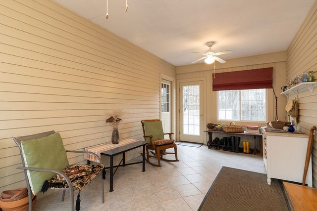 110 Dennison Hill Rd, Southbridge, MA 01550