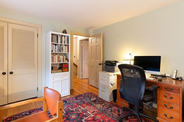 110 Dennison Hill Rd, Southbridge, MA 01550