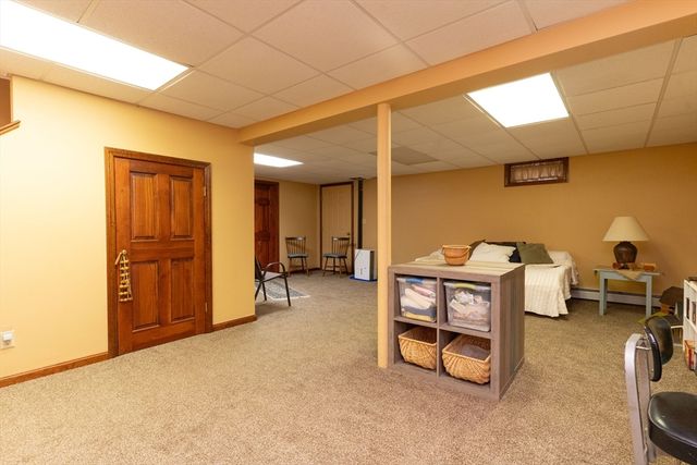 110 Dennison Hill Rd, Southbridge, MA 01550