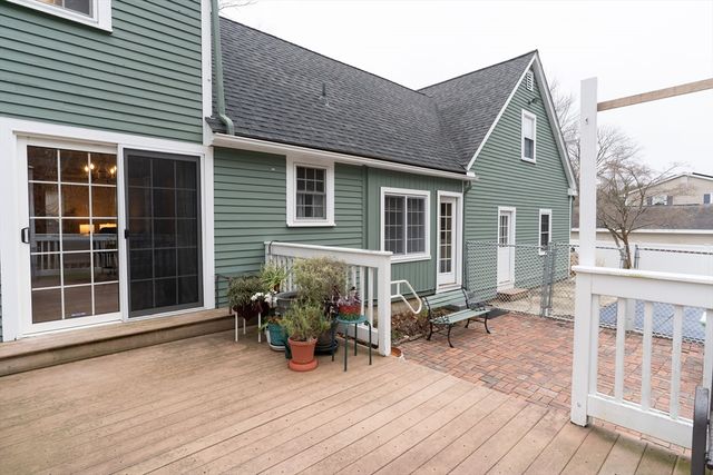 110 Dennison Hill Rd, Southbridge, MA 01550