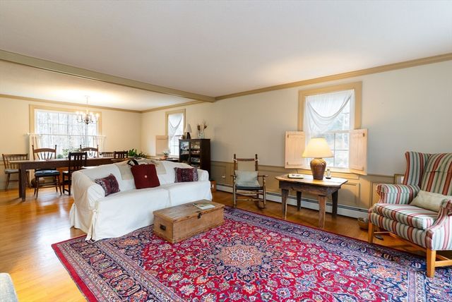 110 Dennison Hill Rd, Southbridge, MA 01550