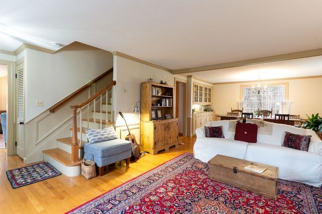 110 Dennison Hill Rd, Southbridge, MA 01550