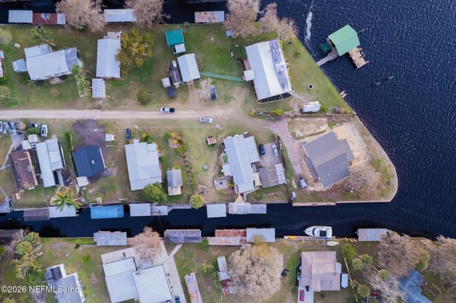 110 JIMMIE Road, Crescent City, FL 32112