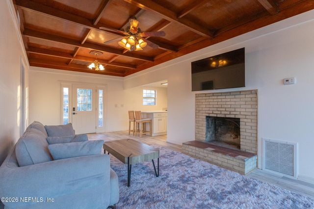 110 JIMMIE Road, Crescent City, FL 32112