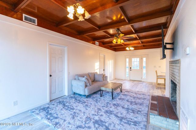 110 JIMMIE Road, Crescent City, FL 32112