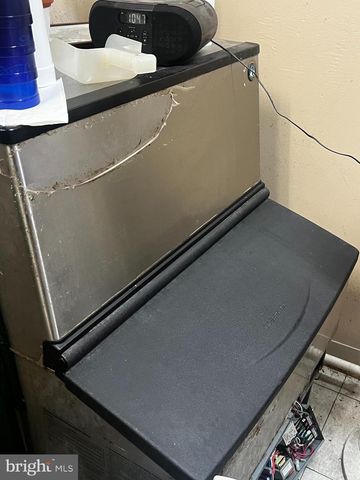 416 E SAVANNAH RD, Lewes, DE 19958