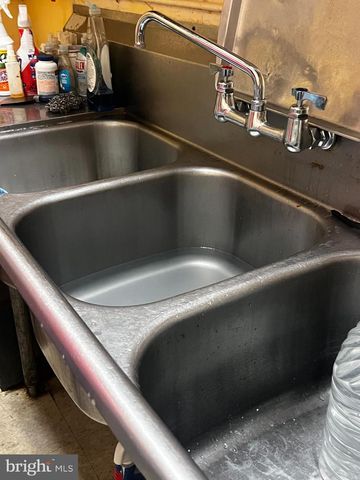 416 E SAVANNAH RD, Lewes, DE 19958