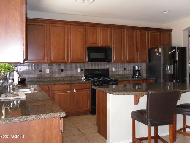 15613 W YUCATAN Drive, Surprise, AZ 85379